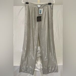 NWT, LE LIS COLLECTION Metallic Silver Pleated Trousers with pockets, Size L